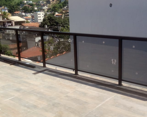 Foco-Copacabana-guarda-corpo